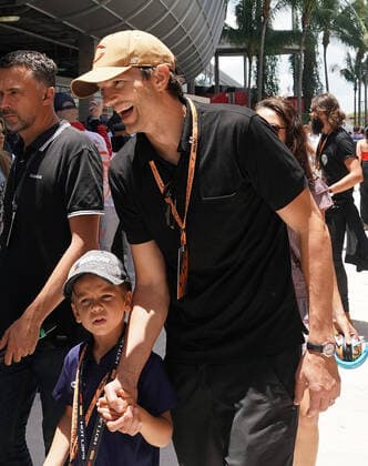 FORMULA 1 CRYPTO COM MIAMI GRAND PRIX 08 05 2022, Miami International Autodrome, Miami, FORMULA 1 CRYPTO COM MIAMI GRAND PRIX ,in picture actor Ashton Kutscher nordphotoxGmbHx xBratic nph00250