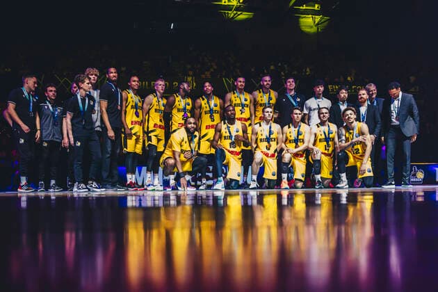 Bilder des Jahres 2022, Sport 05 Mai Sport Themen der Woche KW18 Sport Bilder des Tages May 9, 2022, Bilbao, Basque Country, SPAIN: Riesen Ludwigsburg players posing with their medals after winning the third place during the Basketball Campions League third and fourth place game between Hapoel U-NET Holon and MHP Riesen Ludwigsburg at Miribilla Bilbao Arena...Bilbao hosted the first ever Basketball Champions League Final 4 in a neutral venue. Bilbao SPAIN - ZUMAf312 20220509_znp_f312_151 Copyright: xEduxDelxFresnox