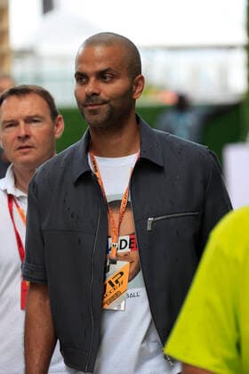MIAMI GARDENS, FL - MAY 08: Former NBA, Basketball Herren, USA player Tony Parker walks through the paddock area prior to the Formula 1 CRYPTO.COM Miami Grand Prix on May 8, 2022 at Miami International Autodrome in Miami Gardens, FL.(Photo by Jeff Robinson Icon Sportswire) AUTO: MAY 08 F1 Crypto.com Miami Grand Prix Icon2205089591