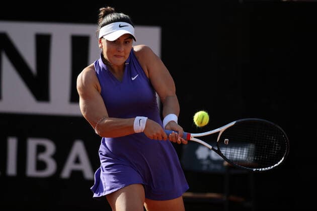 ROME, ITALY - 10.05.2022: E.RADUCANU (GBR) play game against B.ANDREESCU (CANADA) during their single women round match in the Internazionali BNL D Italia at Foro Italico in Rome, Italy on May 10, 2022.  Copyright: xMarcoxIacobuccix xipa-agency.netx xMarcoxIacobuccix 0