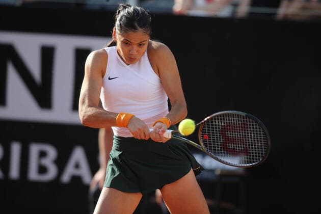 ROME, ITALY - 10.05.2022: E.RADUCANU (GBR) play game against B.ANDREESCU (CANADA) during their single women round match in the Internazionali BNL D Italia at Foro Italico in Rome, Italy on May 10, 2022.  Copyright: xMarcoxIacobuccix xipa-agency.netx xMarcoxIacobuccix 0