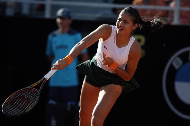 ROME, ITALY - 10.05.2022: E.RADUCANU (GBR) play game against B.ANDREESCU (CANADA) during their single women round match in the Internazionali BNL D Italia at Foro Italico in Rome, Italy on May 10, 2022.  Copyright: xMarcoxIacobuccix xipa-agency.netx xMarcoxIacobuccix 0