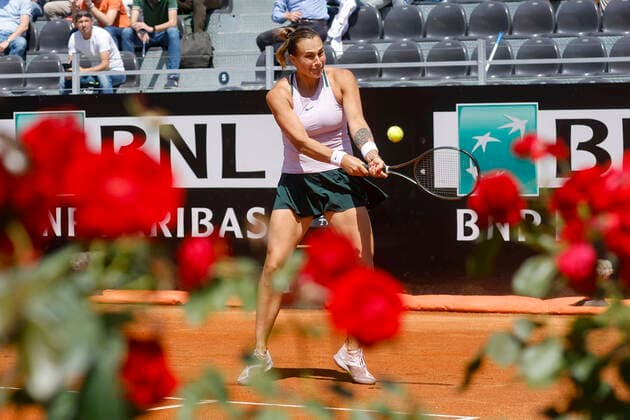 May 11, 2022, ROME, ITALY: Aryna Sabalenka of Russia in action against Shuai Zhang of China, during their women™s singles second round match at the Italian Open tennis tournament in Rome, Italy, 11 May 2022..ANSA FABIO FRUSTACI Italian Open tennis tournament  - ZUMAa110 20220511_zaf_a110_016 Copyright: xFabioxFrustacix