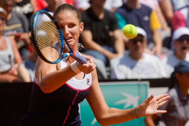 May 11, 2022, ROME, ITALY: Karolina Pliskova of the Czech Republic in action against Jil Teichmann of Switzerland, during their women™s singles second round match at the Italian Open tennis tournament in Rome, Italy, 11 May 2022..ANSA FABIO FRUSTACI Italian Open tennis tournament  - ZUMAa110 20220511_zaf_a110_020 Copyright: xFabioxFrustacix