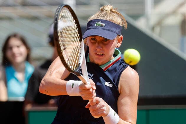 May 11, 2022, ROME, ITALY: Jil Teichmann of Switzerland in action against Karolina Pliskova of the Czech Republic, during their women™s singles second round match at the Italian Open tennis tournament in Rome, Italy, 11 May 2022..ANSA FABIO FRUSTACI Italian Open tennis tournament  - ZUMAa110 20220511_zaf_a110_022 Copyright: xFabioxFrustacix