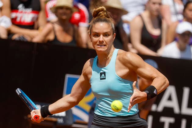 May 11, 2022, ROME, ITALY: Maria Sakkari of Greece in action against Ekaterina Alexandrova of Russia, during their women™s singles second round match at the Italian Open tennis tournament in Rome, Italy, 11 May 2022..ANSA FABIO FRUSTACI ROME ITALY - ZUMAa110 20220511_zaf_a110_054 Copyright: xFabioxFrustacix
