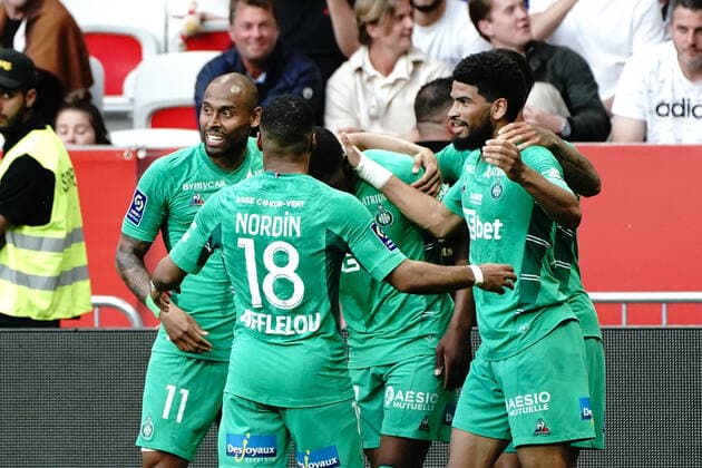 Joie - AS Saint Etienne - Arnaud Nordin (AS Saint Etienne) - Gabriel Silva (AS Saint Etienne) - Zaydou Youssouf (AS Saint Etienne) - Denis Bouanga (AS Saint Etienne) - Mahdi Camara (AS Saint Etienne) FOOTBALL : OGC Nice vs AS Saint Etienne - Ligue 1 Uber Eats - Nice - 11 05 2022 NorbertScanella Panoramic 