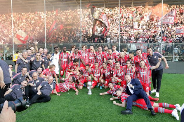Football, Italy, US Cremonese celebrate promotion