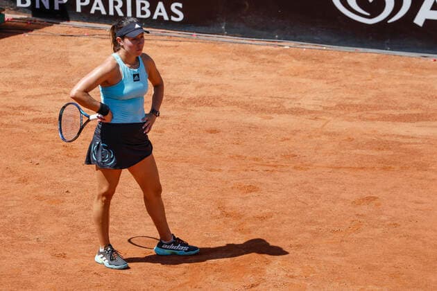 May 12, 2022, ROME, ITALY: Jessica Pegula of US in action against Aryna Sabalenka of Russia, during their women™s singles third round match at the Italian Open tennis tournament in Rome, Italy, 12 May 2022..ANSA FABIO FRUSTACI Italian Open tennis tournament  - ZUMAa110 20220512_zaf_a110_021 Copyright: xFabioxFrustacix