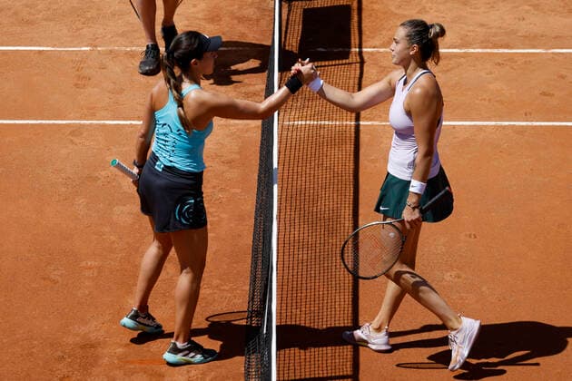 May 12, 2022, ROME, ITALY: Aryna Sabalenka(R) of Russia and Jessica Pegula of US, during their women™s singles third round match at the Italian Open tennis tournament in Rome, Italy, 12 May 2022..ANSA FABIO FRUSTACI Italian Open tennis tournament  - ZUMAa110 20220512_zaf_a110_020 Copyright: xFabioxFrustacix