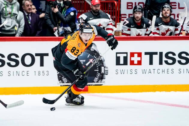 HELSINKI, FINLAND MAY 13 Leonhard Pfoderl of Germany in action during the 2022 IIHF Ice Hockey World Championship match between Germany and Canada at Helsinki Ice Hall on May 13, 2022 in Helsinki, Finland Helsinki Ice Hall Uusimaa Finland  Copyright: xJustPictures.ch JarixPestelaccix