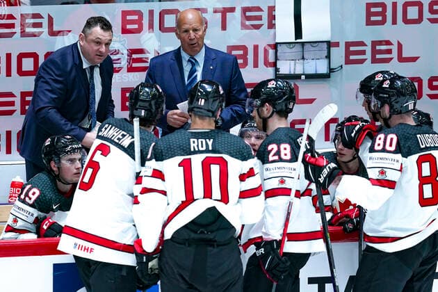 HELSINKI, FINLAND MAY 13 Team Canada timeout during the 2022 IIHF Ice Hockey World Championship match between Germany and Canada at Helsinki Ice Hall on May 13, 2022 in Helsinki, Finland Helsinki Ice Hall Uusimaa Finland  Copyright: xJustPictures.ch JarixPestelaccix