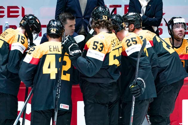 HELSINKI, FINLAND MAY 13 Team Germany timeout during the 2022 IIHF Ice Hockey World Championship match between Germany and Canada at Helsinki Ice Hall on May 13, 2022 in Helsinki, Finland Helsinki Ice Hall Uusimaa Finland  Copyright: xJustPictures.ch JarixPestelaccix