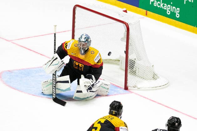 30 Team Germany P. Grubauer Goal Save Ã‚ 2022 - IIHF-Finland during World Championship, WM, Weltmeisterschaft - Germany vs Canada, Ice hockey, Eishockey in Helsinki, Finland, May 13 2022  Copyright: xAndreaxRex xipa-agency.netx xx 0