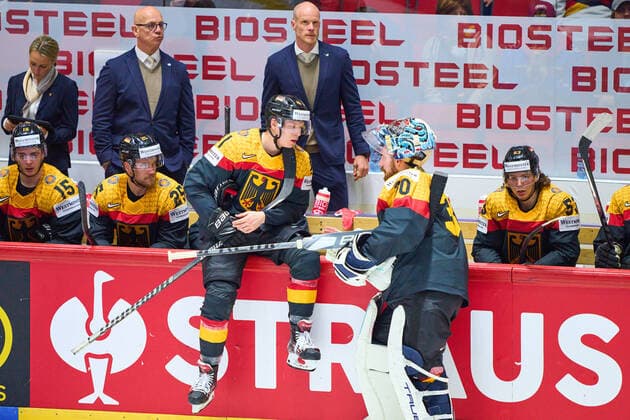 DEB National coach, headcoach, team manager, Bundestrainer, Toni Söderholm, Soederholm of Germany Tom Rowe (65, Cheftrainer Nürnberg Icetigers), Jessica Campbell, , assistent coach of Germany, Stefan Loibl Nr.15 of Germany Daniel SCHMÖLZ Nr.25 of Germany Jonas Mueller, Müller Nr. 41 of Germany Philipp GRUBAUER Goalie Nr.30 of Germany Moritz Seider Nr.53 of Germany in the match GERMANY - CANADA 3-5 IIHF Ice hockey, Eishockey World Championship, WM, Weltmeisterschaft Group B in Helsinki, Finland, May 13, 2022, Season 2021 2022