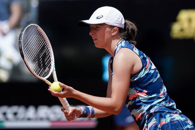 Iga Swiatek in action during the Internazionali BNL D Italia match between Iga Swiatek and Aryna Sabalenka on 14 May 2022 at Foro Italico, Rome. Photo by Giuseppe Maffia. Rome Foro Italico Rome Italy Copyright: xGiuseppexMaffiax SP24-325-273