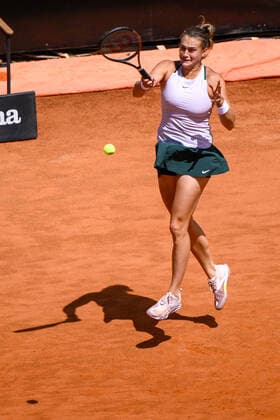 Mandatory Credit: Photo by Fabrizio Corradetti LiveMedia Shutterstock (12939854l) Arena Sabalenka (BLR) Tennis Internationals Internazionali BNL d Italia - Women s semi-final - Swiatek vs Sabalenka, Foro Italico, Rome, Italy - 14 May 2022 Tennis Internationals Internazionali BNL d Italia - Women s semi-final - Swiatek vs Sabalenka, Foro Italico, Rome, Italy - 14 May 2022  Copyright: xFabrizioxCorradetti LiveMedia Shutterstockx 12939854l
