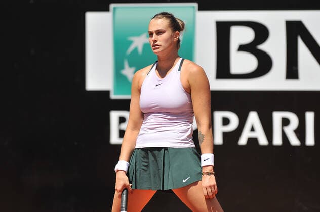 Sport Bilder des Tages IPP20220514 Tennis: Internazionali BNL d Italia 2022, la delusione di Aryna Sabalenka. (Verwendung nur in Deutschland - GERMANY ONLY) *** IPP20220514 Tennis Internazionali BNL d Italia 2022, la delusione di Aryna Sabalenka Use only in Germany GERMANY ONLY 