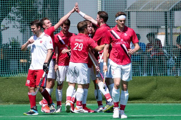 TSV Mannheim Hockey players celebrating the goal to 1 0, jubilation, goal celebration, celebrate the goal, goal, celebration, jubilation about the goal, optimistic, game scene, highlight, action, action, 15 05 2022, Mannheim Germany , Hockey, 1 Bundesliga, Men, TSV Mannheim Nürnberger HTC xozx