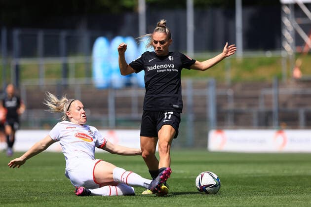 Flyeralarm Womens Bundesliga 2021 2022, 1 FC Cologne SC Freiburg Marith Müller Priessen FC, 4 , Ereleta Memeti SCF, 17 Cologne Franz Kremer Stadium, lawn North Rhine Westphalia Germany