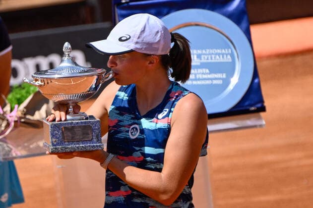 Internazionali BNL D Italia 2022 - Day Eight Iga Swiatek (POL) winner final against Iga Swiatek (POL) of the WTA, Tennis Damen Master 1000 Internazionali BNL D Italia tournament at Foro Italico on May 15, 2022 Rome Italy  Copyright: xFabrizioxCorradettix originalFilename:livemedia-internaz220515_npPEU.jpg