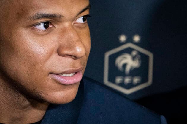 Fußball, Trophees UNFP Verleihung in Paris Kylian Mbappe FOOTBALL : 30e Ceremonie des Trophees UNFP - Paris - 15 05 2022 JBAutissier Panoramic 