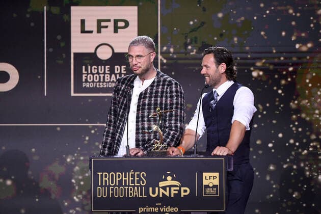 Fußball, Trophees UNFP Verleihung in Paris Pierre BOUBY - Steve SAVIDAN during the Trophies UNFP ceremony at Pavillon Gabriel on May 15, 2022 in Paris, France. FOOTBALL : Trophees UNFP - Soiree - Paris - 15 05 2022 Pool FEP Panoramic 