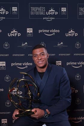Fußball, Trophees UNFP Verleihung in Paris 07 Kylian MBAPPE (psg) during the Trophies UNFP ceremony at Pavillon Gabriel on May 15, 2022 in Paris, France. FOOTBALL : Trophees UNFP - Soiree - Paris - 15 05 2022 Pool FEP Panoramic 