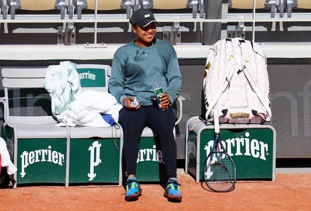 Mandatory Credit: Photo by Javier Garcia Shutterstock (12942464au) A smiling Naomi Osaka during practice on Philippe Chatrier Court French Open Tennis, Tuesday Previews, Roland Garros, Paris, France - 17 May 2022 French Open Tennis, Tuesday Previews, Roland Garros, Paris, France - 17 May 2022  Copyright: xJavierxGarcia Shutterstockx 12942464au