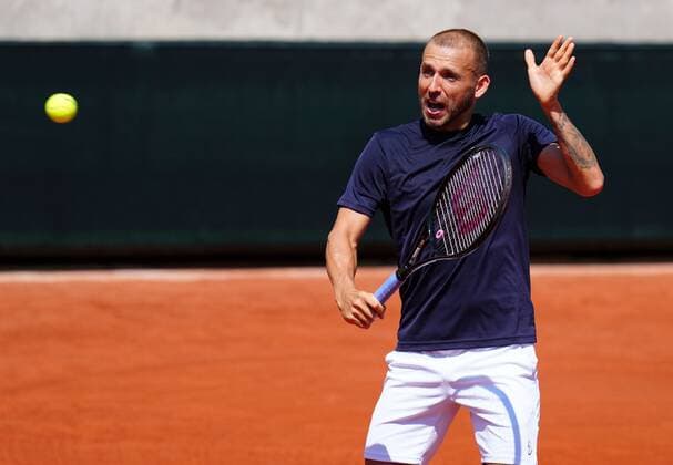 Mandatory Credit: Photo by Javier Garcia Shutterstock (12942464bv) A relaxed Daniel Evans practices French Open Tennis, Tuesday Previews, Roland Garros, Paris, France - 17 May 2022 French Open Tennis, Tuesday Previews, Roland Garros, Paris, France - 17 May 2022  Copyright: xJavierxGarcia Shutterstockx 12942464bv