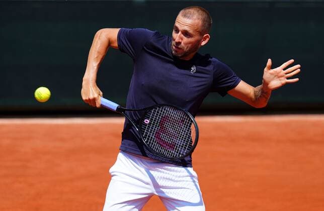 Mandatory Credit: Photo by Javier Garcia Shutterstock (12942464bi) A relaxed Daniel Evans practices French Open Tennis, Tuesday Previews, Roland Garros, Paris, France - 17 May 2022 French Open Tennis, Tuesday Previews, Roland Garros, Paris, France - 17 May 2022  Copyright: xJavierxGarcia Shutterstockx 12942464bi