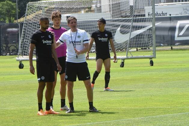 17 05 2022 Frankfurt am Main, Deutsche Bank Park Football, 1 Bundesliga, 2021 2022 season Eintracht Frankfurt training before the final Coach Oliver Glasner Eintracht Frankfurt with Djibril Sow 8, Eintracht Frankfurt emspor, DFL regulations prohibit any use of photographs as image sequences and or quasi video