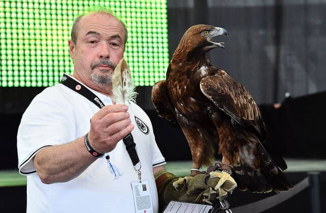 18 05 2022, xhbx, football UEFA Europa League Final 2022 public viewing, Eintracht Frankfurt Glasgow Rangers emspor, v l mascot Eintracht Frankfurt Attila DFL DFB REGULATIONS PROHIBIT ANY USE OF PHOTOGRAPHS as IMAGE SEQUENCES and or QUASI VIDEO Frankfurt am Main
