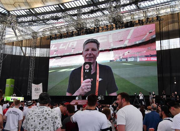 18 05 2022, xhbx, football UEFA Europa League Final 2022 public viewing, Eintracht Frankfurt Glasgow Rangers emspor, v l greeting message by video coach Oliver Glasner Eintracht Frankfurt DFL DFB REGULATIONS PROHIBIT ANY USE OF PHOTOGRAPHS as IMAGE SEQUENCES and or QUASI VIDEO Frankfurt am Main