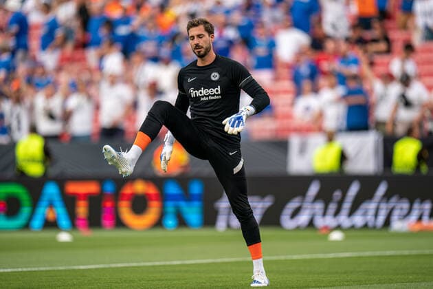 SOCCER - UEFA EL, Frankfurt vs Glasgow SEVILLA,SPAIN,18.MAY.22 - SOCCER - UEFA Europa League, final, Eintracht Frankfurt vs Glasgow Rangers. Image shows Kevin Trapp (Frankfurt) during warm up.  GEPAxpictures xJohannesxFriedl