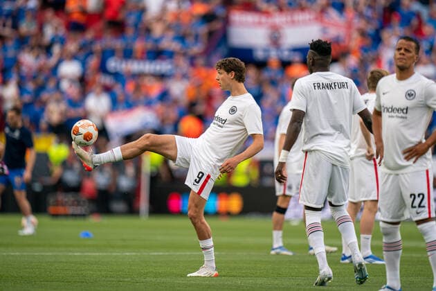 SOCCER - UEFA EL, Frankfurt vs Glasgow SEVILLA,SPAIN,18.MAY.22 - SOCCER - UEFA Europa League, final, Eintracht Frankfurt vs Glasgow Rangers. Image shows Sam Lammers (Frankfurt) during warm up.  GEPAxpictures xJohannesxFriedl