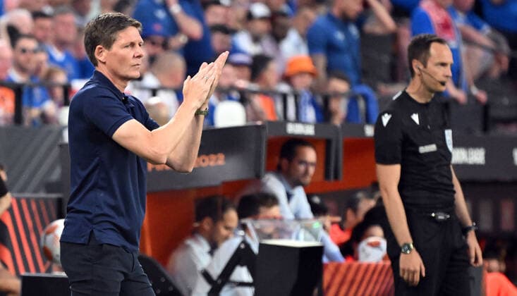 18 05 2022, xjhx, football UEFA Europa League Final 2022, Eintracht Frankfurt Glasgow Rangers emspor, v l coach Oliver Glasner Eintracht Frankfurt zautz gestures gives instructions DFL DFB REGULATES PROHIBIT ANY USE OF PHOTOGRAPHS as IMAGE SEQUENCES and or QUASI VIDEO Sevilla