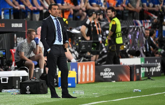 18 05 2022, xjhx, football UEFA Europa League Final 2022, Eintracht Frankfurt Glasgow Rangers emspor, v l coach Giovanni van Bronckhorst Glasgow Rangers DFL DFB REGULATIONS PROHIBIT ANY USE OF PHOTOGRAPHS as IMAGE SEQUENCES and or QUASI VIDEO Sevilla