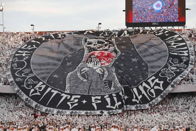 Eintracht Frankfurt v Rangers UEFA Europa League The Eintracht Frankfurt fans before the UEFA Europa League Final between Eintracht Frankfurt and Rangers at Ramon Sanchez Pizjuan Stadium, Seville Content Not Available For UK Newspapers Copyright: xPaulxChestertonx FIL-16924-0038 UK Newspapers OUT