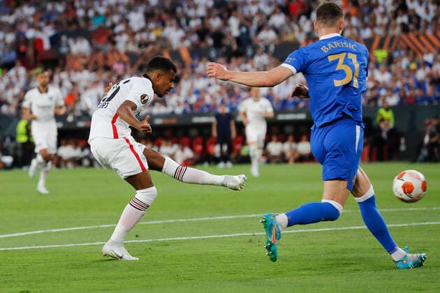 Eintracht Frankfurt v Rangers UEFA Europa League Ansgar Knauff of Eintracht Frankfurt has a shot on goal during the UEFA Europa League Final between Eintracht Frankfurt and Rangers at Ramon Sanchez Pizjuan Stadium, Seville Content Not Available For UK Newspapers Copyright: xPaulxChestertonx FIL-16924-0063 UK Newspapers OUT