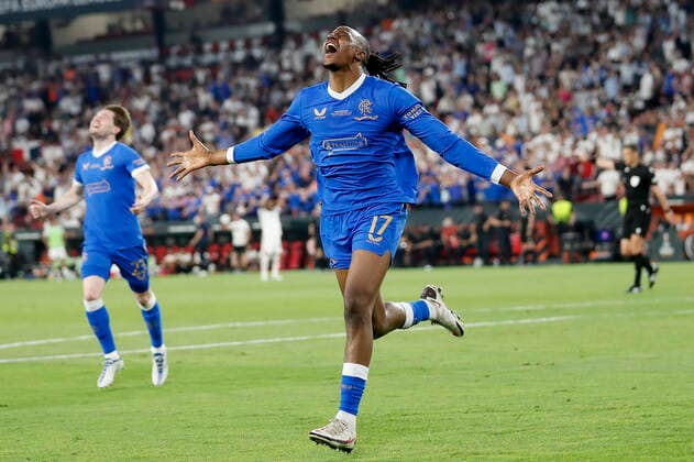 Eintracht Frankfurt v Rangers UEFA Europa League Joe Aribo of Rangers celebrates scoring his sides 1st goal during the UEFA Europa League Final between Eintracht Frankfurt and Rangers at Ramon Sanchez Pizjuan Stadium, Seville Content Not Available For UK Newspapers Copyright: xPaulxChestertonx FIL-16924-0083 UK Newspapers OUT