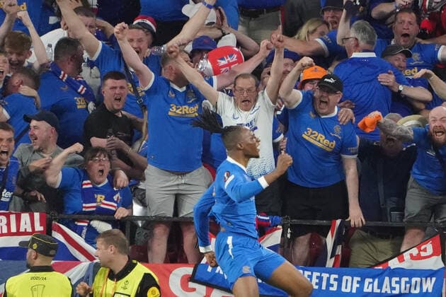 celebrate the goal, goal celebration for 0 1 Joe Aribo Glasgow Rangers , Sevilla 18 05 2022 Eintracht Frankfurt vs Glasgow Rangers, UEFA Europa League Final, Ramon Sanchez Pizjuan Stadium Sevilla