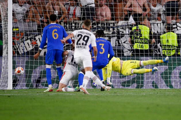 Eintracht Frankfurt v Rangers UEFA Europa League Rafael Santos Borre of Eintracht Frankfurt scores his sides 1st goal during the UEFA Europa League Final between Eintracht Frankfurt and Rangers at Ramon Sanchez Pizjuan Stadium, Seville Content Not Available For UK Newspapers Copyright: xPaulxChestertonx FIL-16924-0107 UK Newspapers OUT