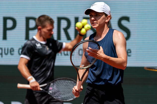 Simona Halep (ROU), entrainement - Roland Garros TENNIS : Roland-Garros 2022 - Internationaux de France - Qualifications - 18 05 2022 LiaMancini Panoramic 