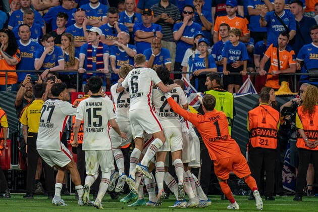 SOCCER - UEFA EL, Frankfurt vs Glasgow SEVILLA,SPAIN,18.MAY.22 - SOCCER - UEFA Europa League, final, Eintracht Frankfurt vs Glasgow Rangers. Image shows the rejoicing of Frankfurt.  GEPAxpictures xJohannesxFriedl