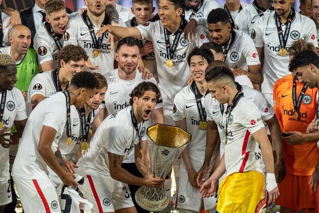 SOCCER - UEFA EL, Frankfurt vs Glasgow SEVILLA,SPAIN,18.MAY.22 - SOCCER - UEFA Europa League, final, Eintracht Frankfurt vs Glasgow Rangers. Image shows the rejoicing of Frankfurt.  GEPAxpictures xJohannesxFriedl