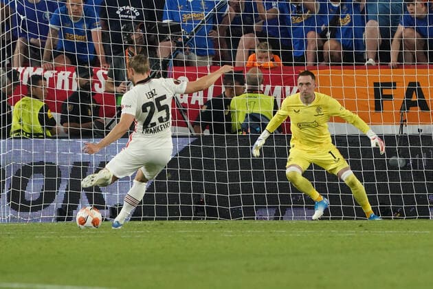 Christopher Lenz Eintracht Frankfurt scores against goalkeeper Goalie Allan McGregor Glasgow Rangers Sevilla 18 05 2022 Eintracht Frankfurt vs Glasgow Rangers, UEFA Europa League Final, Ramon Sanchez Pizjuan Stadium Sevilla