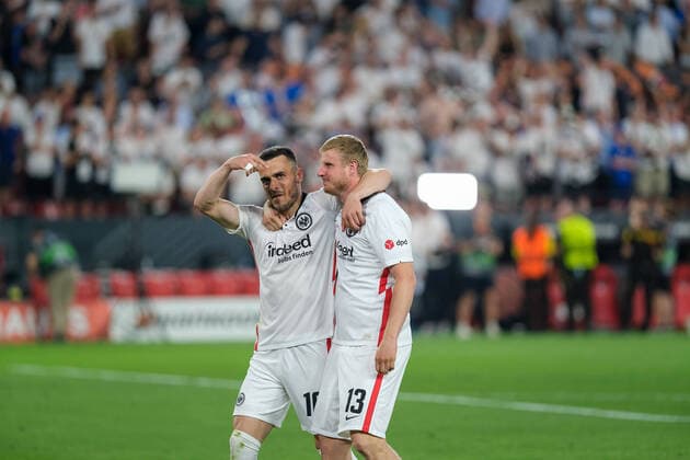 Filip Kostic Eintracht Frankfurt, 10 and Martin Hinteregger Eintracht Frankfurt, 13 after the victory, jubilation joy emotions happy happy Eintracht Frankfurt vs Glasgow Rangers, football, Europa League, final, season 2021 2022, 18 05 2022, Eintracht Frankfurt vs Glasgow Rangers, football, Europa League, final, season 2021 2022, 18 05 2022 Sevilla Copyright: xEibner-Pressefotox EP_MBL