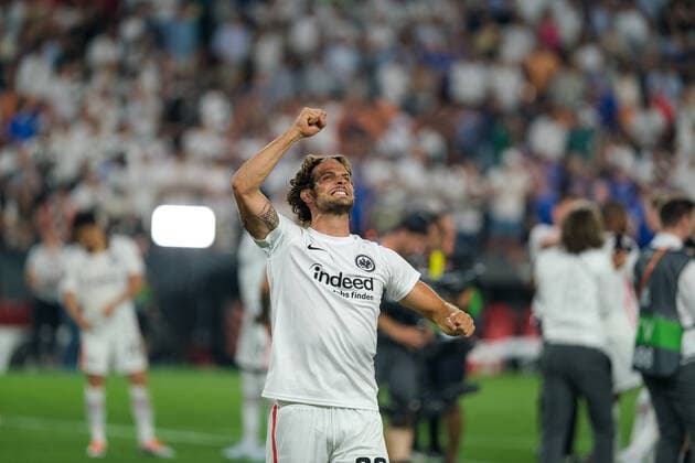 Goncalo Paciencia Eintracht Frankfurt, 39 after the victory, Eintracht Frankfurt vs Glasgow Rangers, football, Europa League, final, 2021 2022 season, 18 05 2022, Eintracht Frankfurt vs Glasgow Rangers, football, Europa League, final, 2021 2022 season, 18 05 2022 Seville Copyright: xEibner-Pressefotox EP_MBL