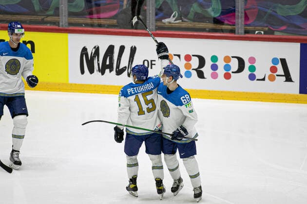 May 19, 2022, Helsinki, Finland: Helsinki, Finland, Ice Hall, May 19, 2022, GOAL..PETUKHOV Yegor, GURKOV Dmitri (Kazakhstan) .. during World Championship, WM, Weltmeisterschaft - Canada vs Kazakhstan - Ice hockey, Eishockey Ice Hockey - World Championship - Canada vs Kazakhstan, Helsinki, Finland - ZUMAl164 20220519_zsa_l164_017 Copyright: xAndreaxRex